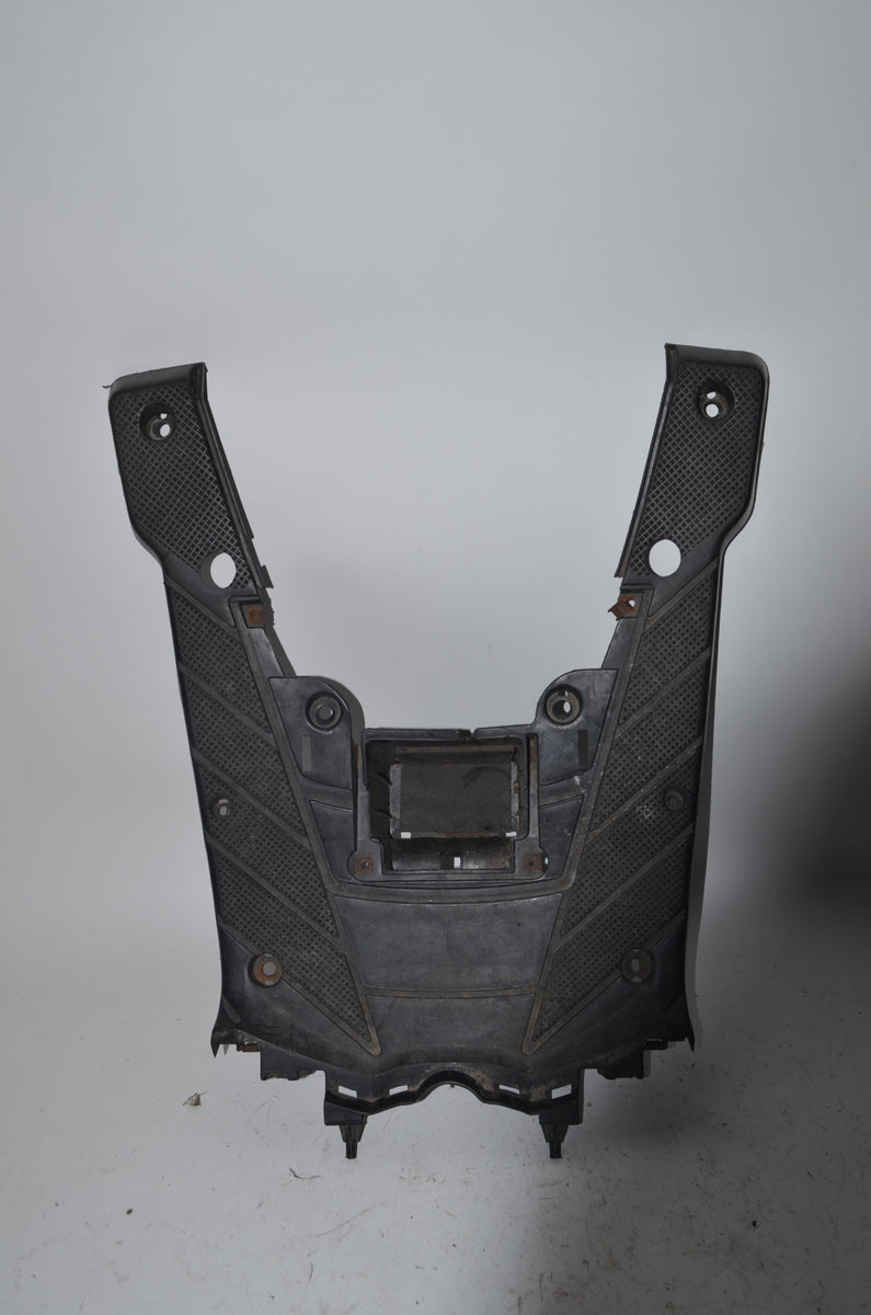 Yamaha Zuma Bug-Eye Floorboard – Pike Cycles