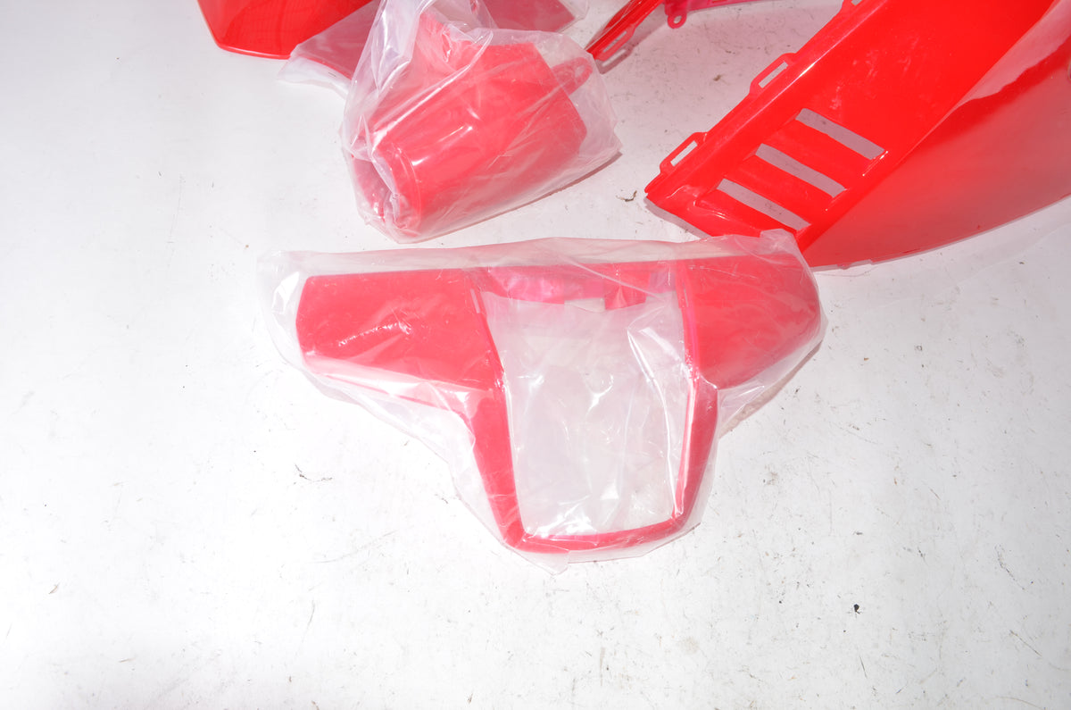 Yamaha Jog Perla 27V New Red Plastics – Pike Cycles